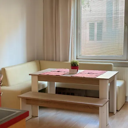 Zum Breyer Апартаменты